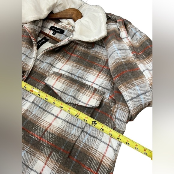 New Look Women’s Plaid Shaket - Picture 9 of 12